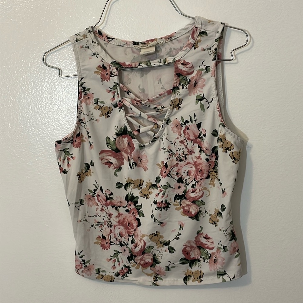 No Comment medium white pink floral tank top made in USA